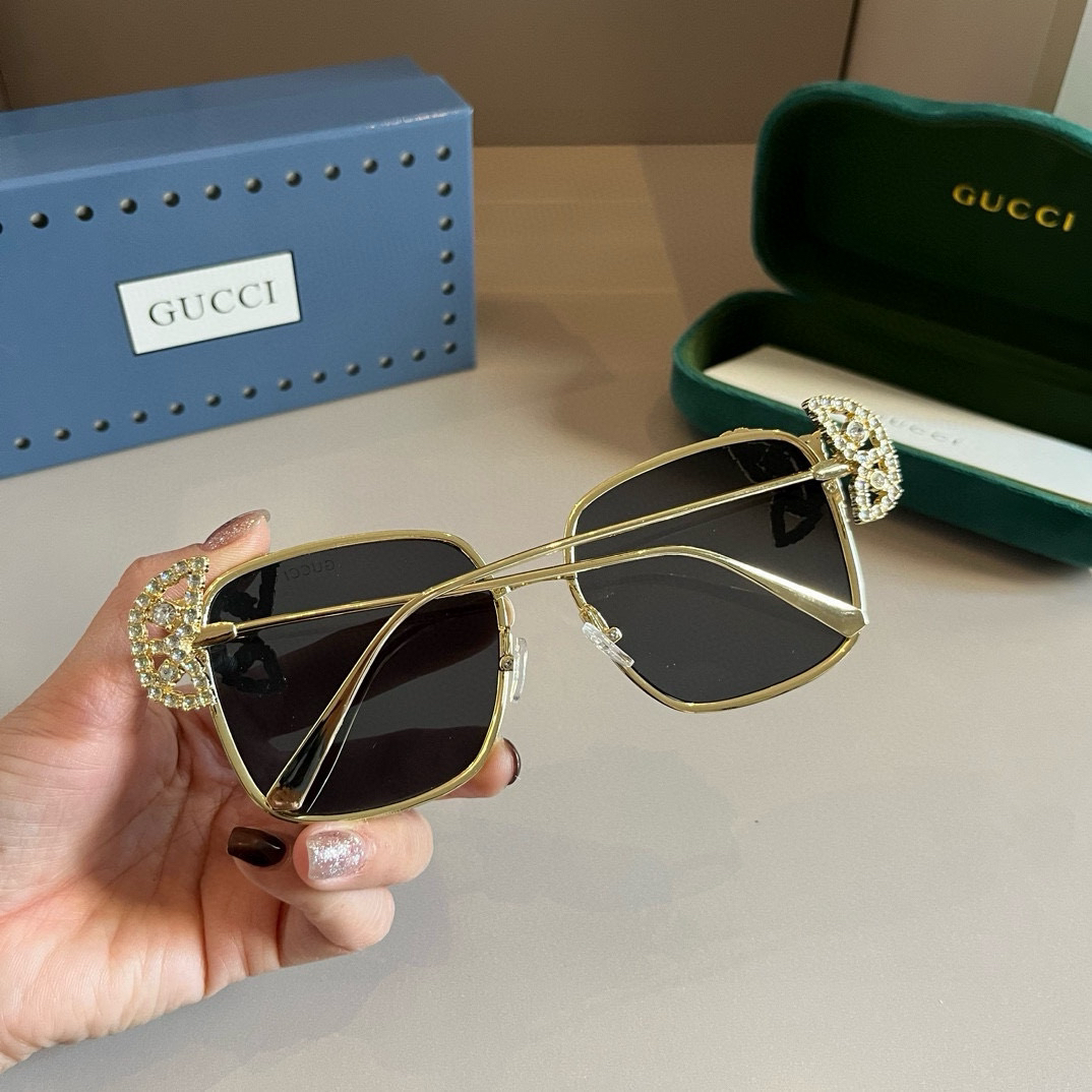 Gucci Square Frame Sunglasses