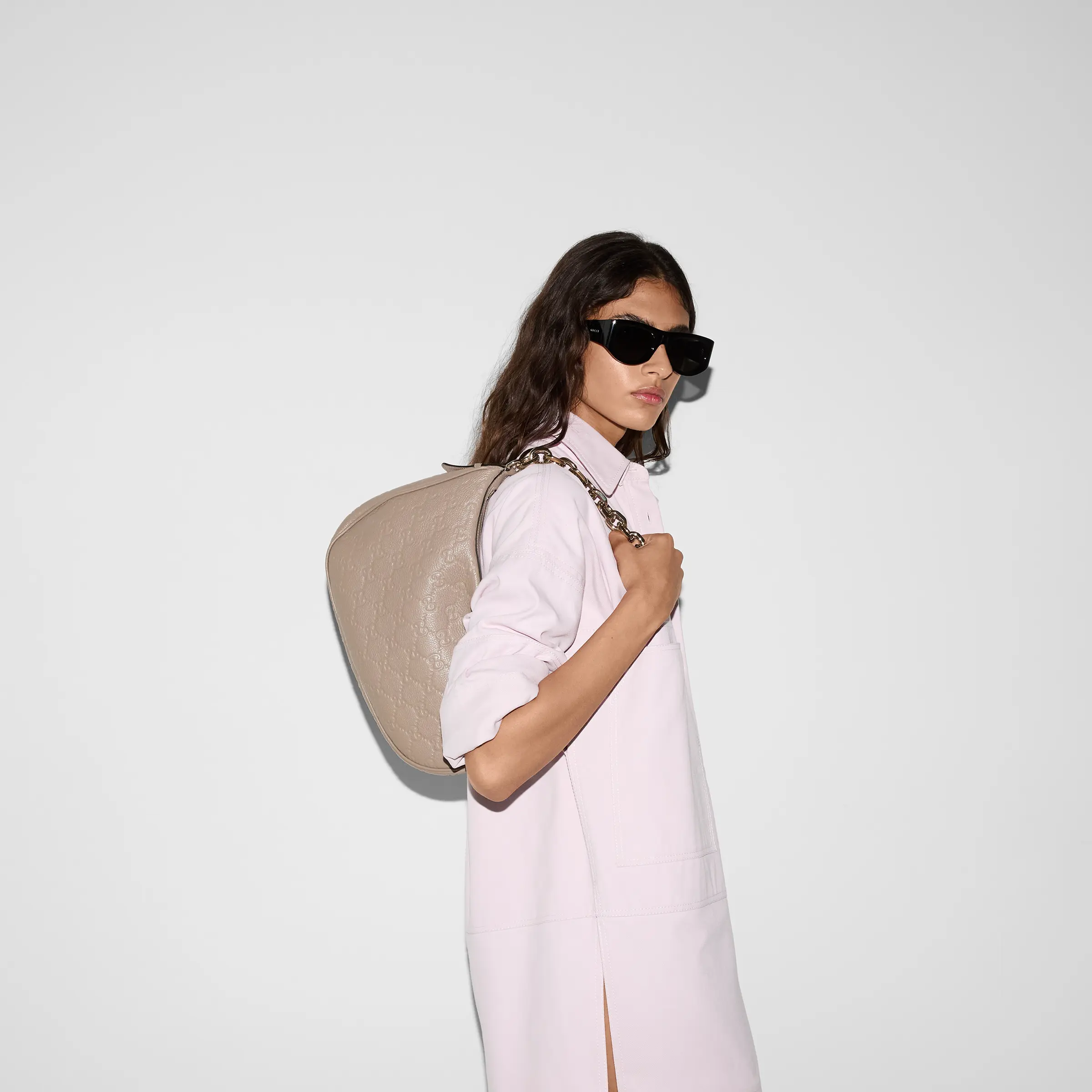Gucci GG Emblem Large Shoulder Bag820453 AAEEM 1000