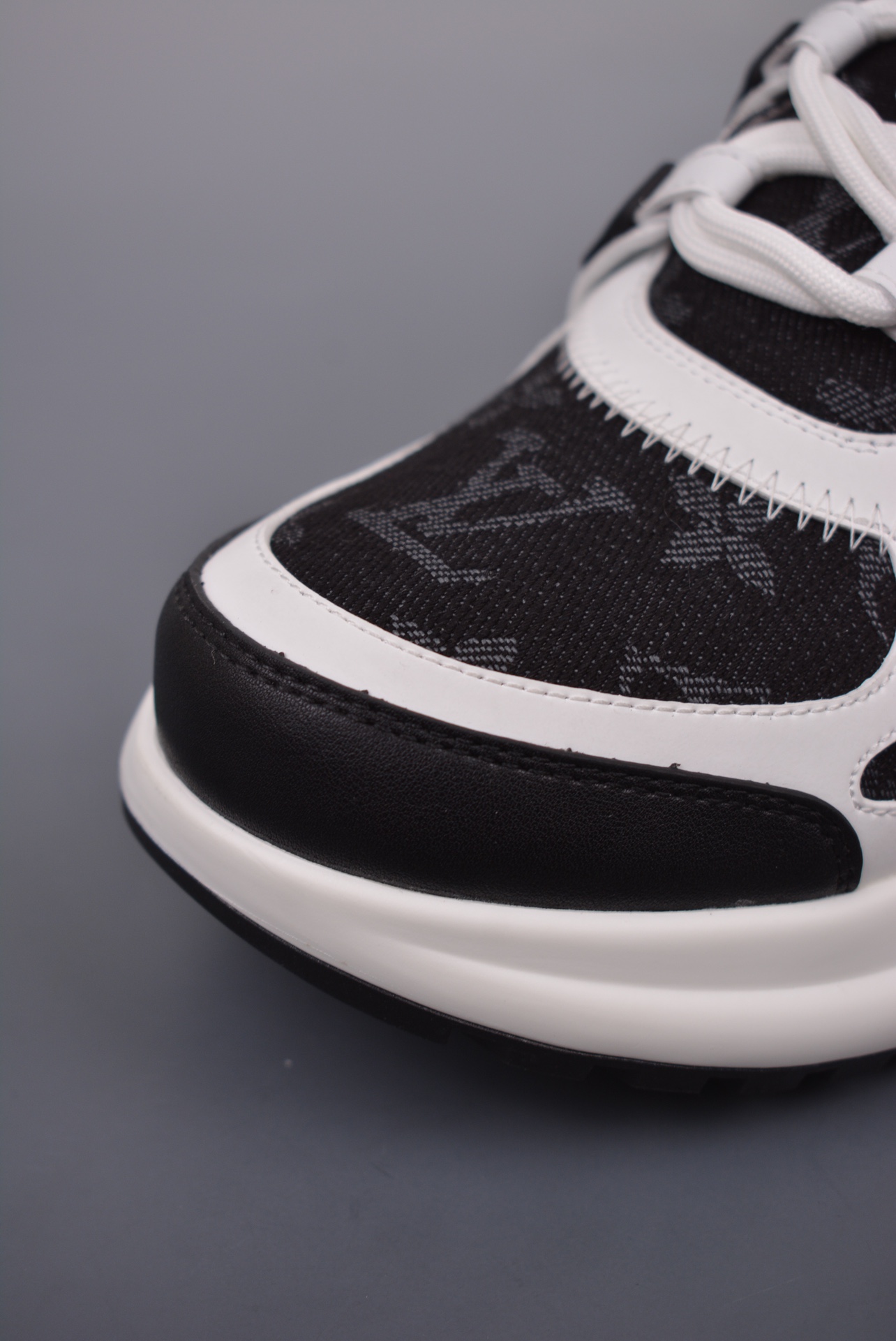 Louis Vuitton Archlight Sneakers Black and White Jacquard