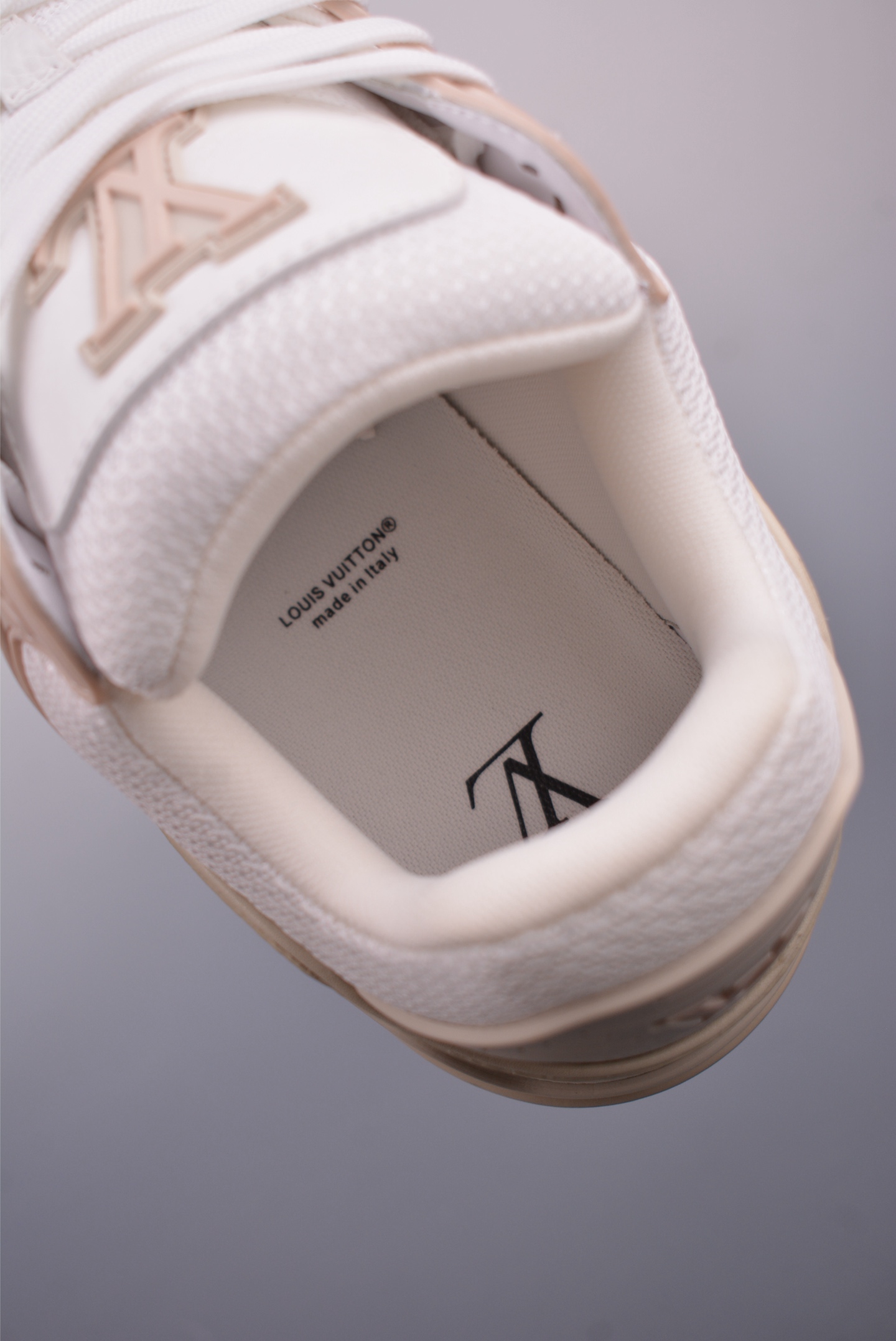 Louis Vuitton Trainer Sneaker Low 
