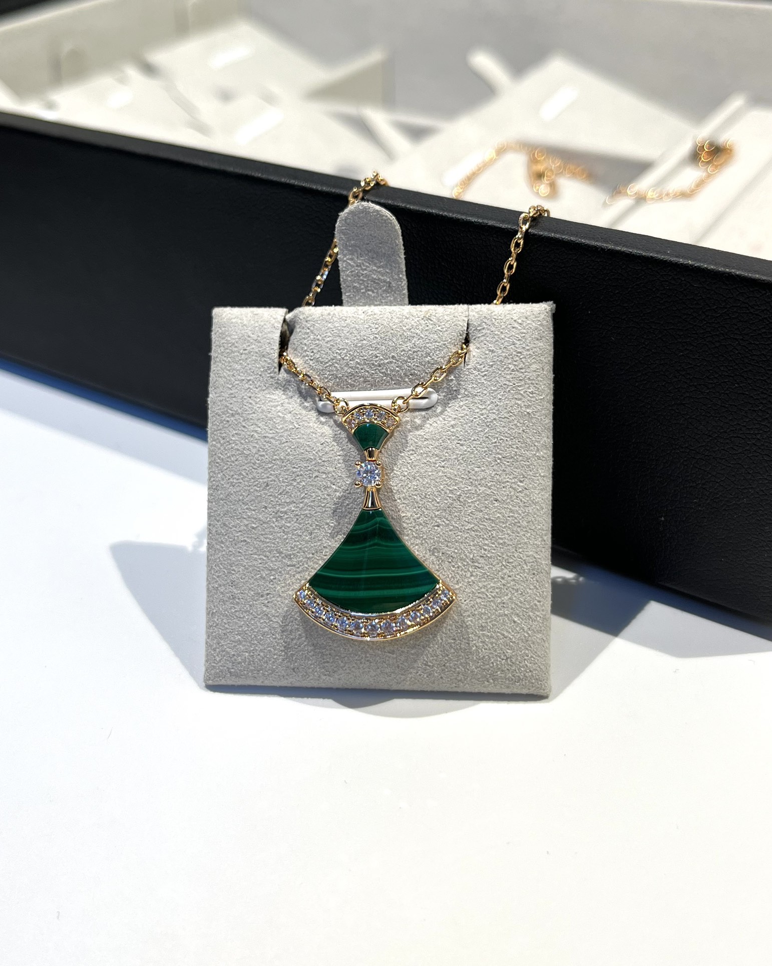 Bulgari Divas Dream Series Malachite Dress Necklace