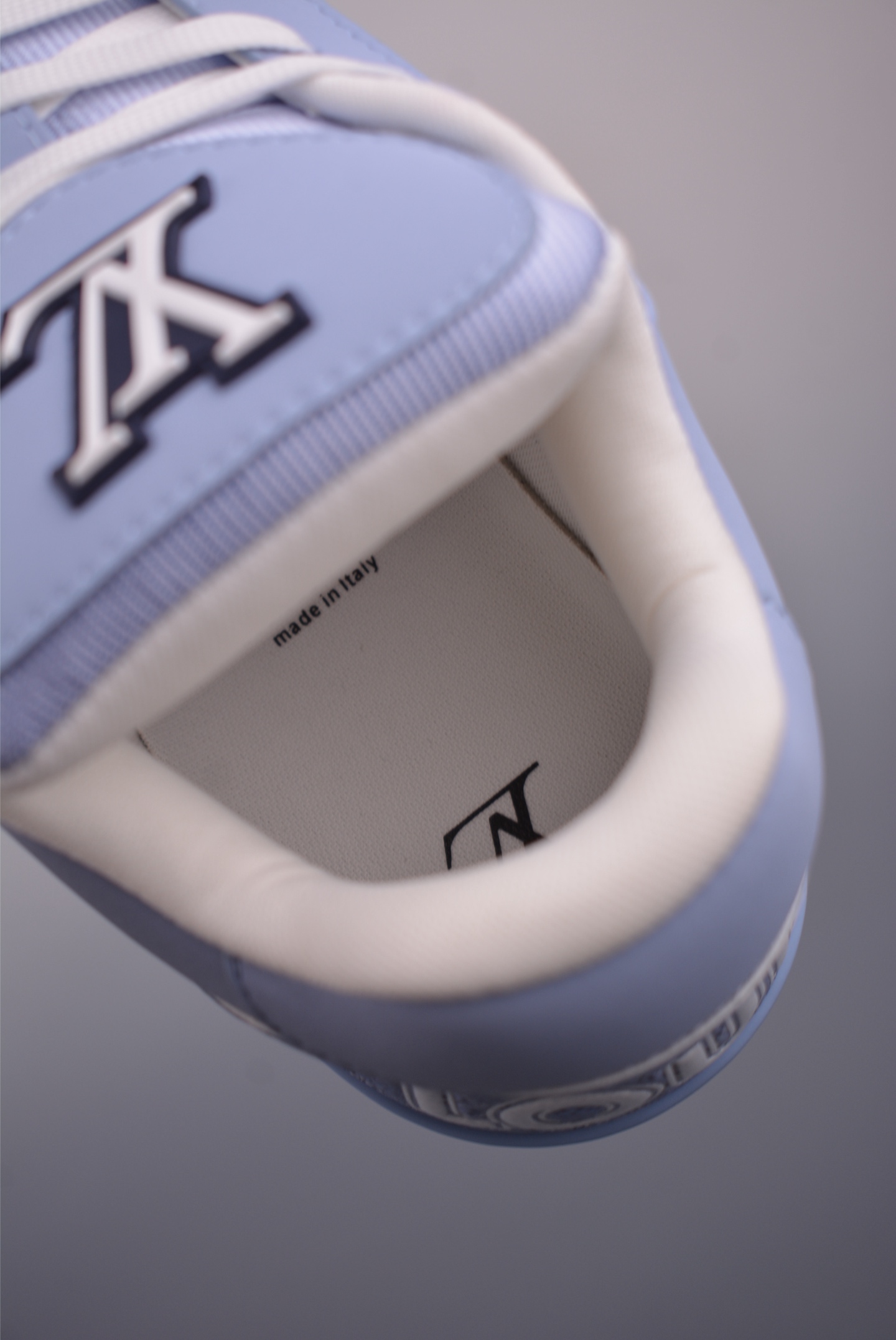 Louis Vuitton Archlight Sneakers 