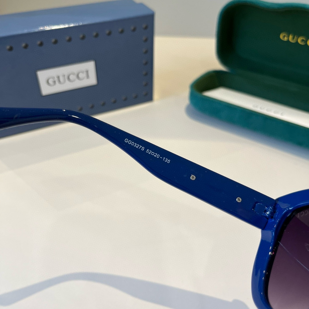 Gucci Round Frame Sunglasses
