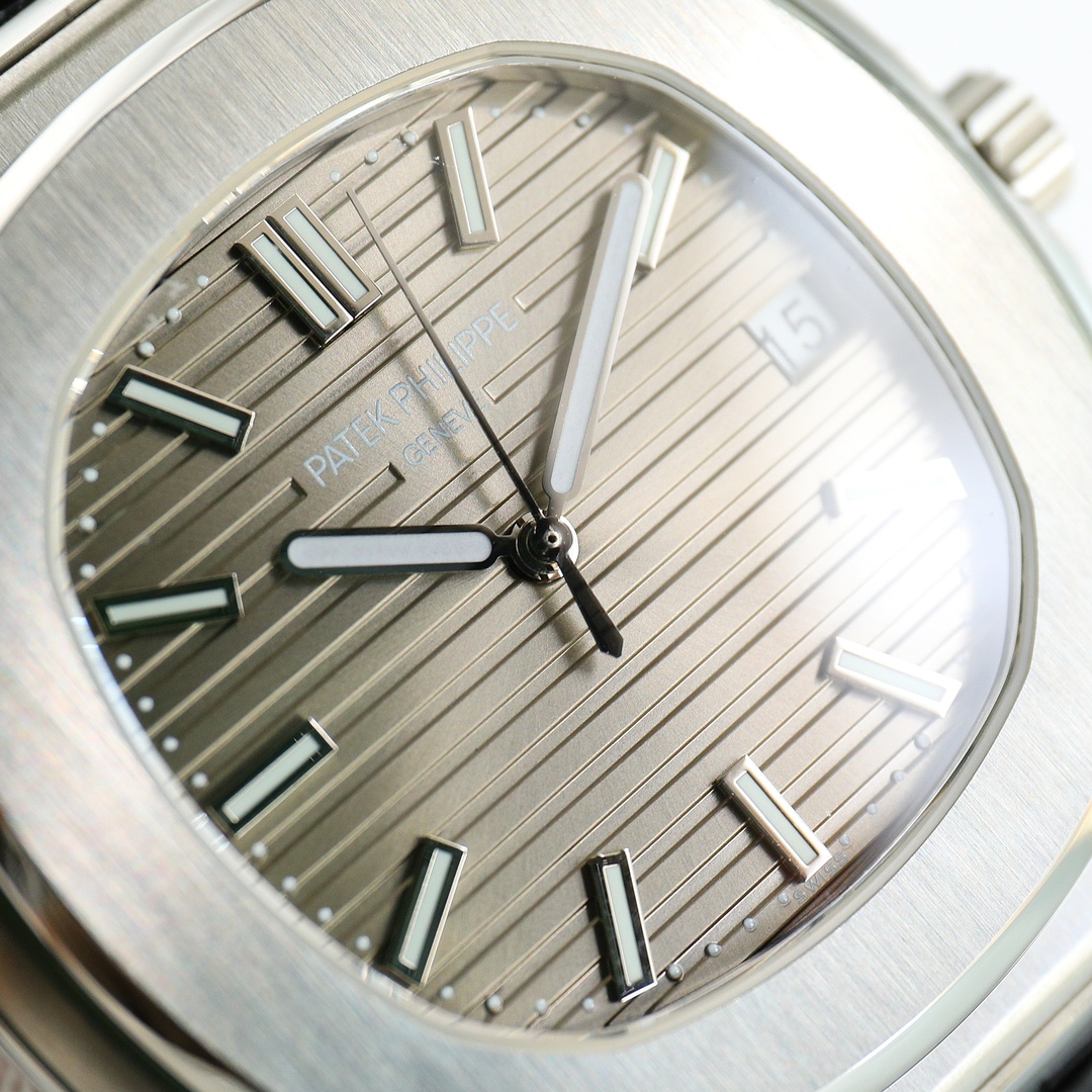 Patek Philippe Elegant Sports Series 57111A-014