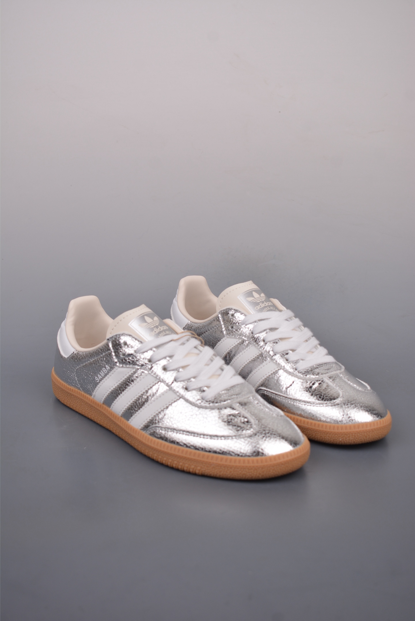 Adidas Originals Samba OG Silver Metallic Cracked Leather JR0035
