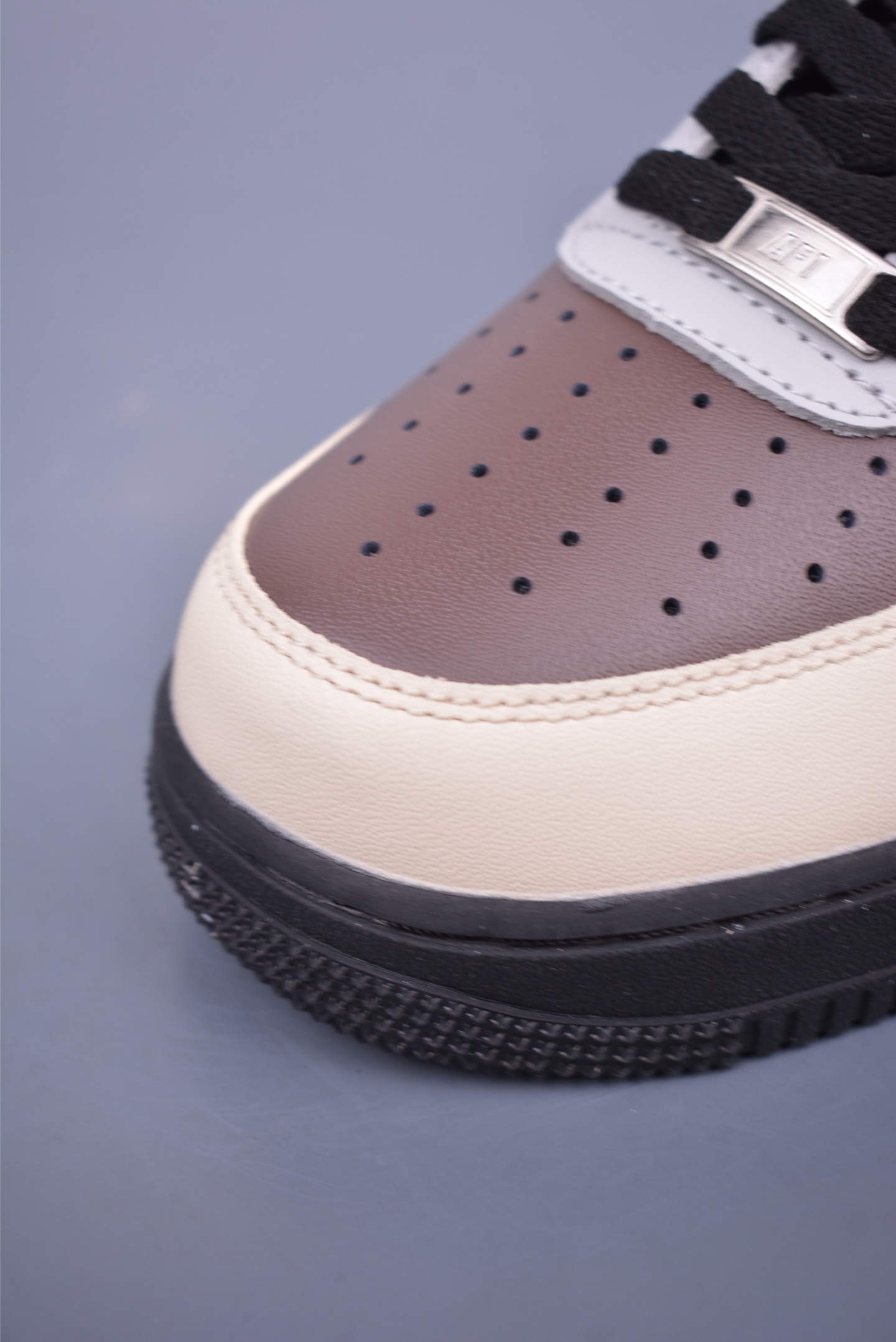 Louis Vuitton x Nike Air Force 1 07 LV8 Low Sneakers BeigeWhiteBrown 808788-625