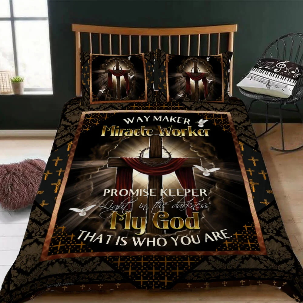 Beautiful Jesus Cross Quilt Bed Set