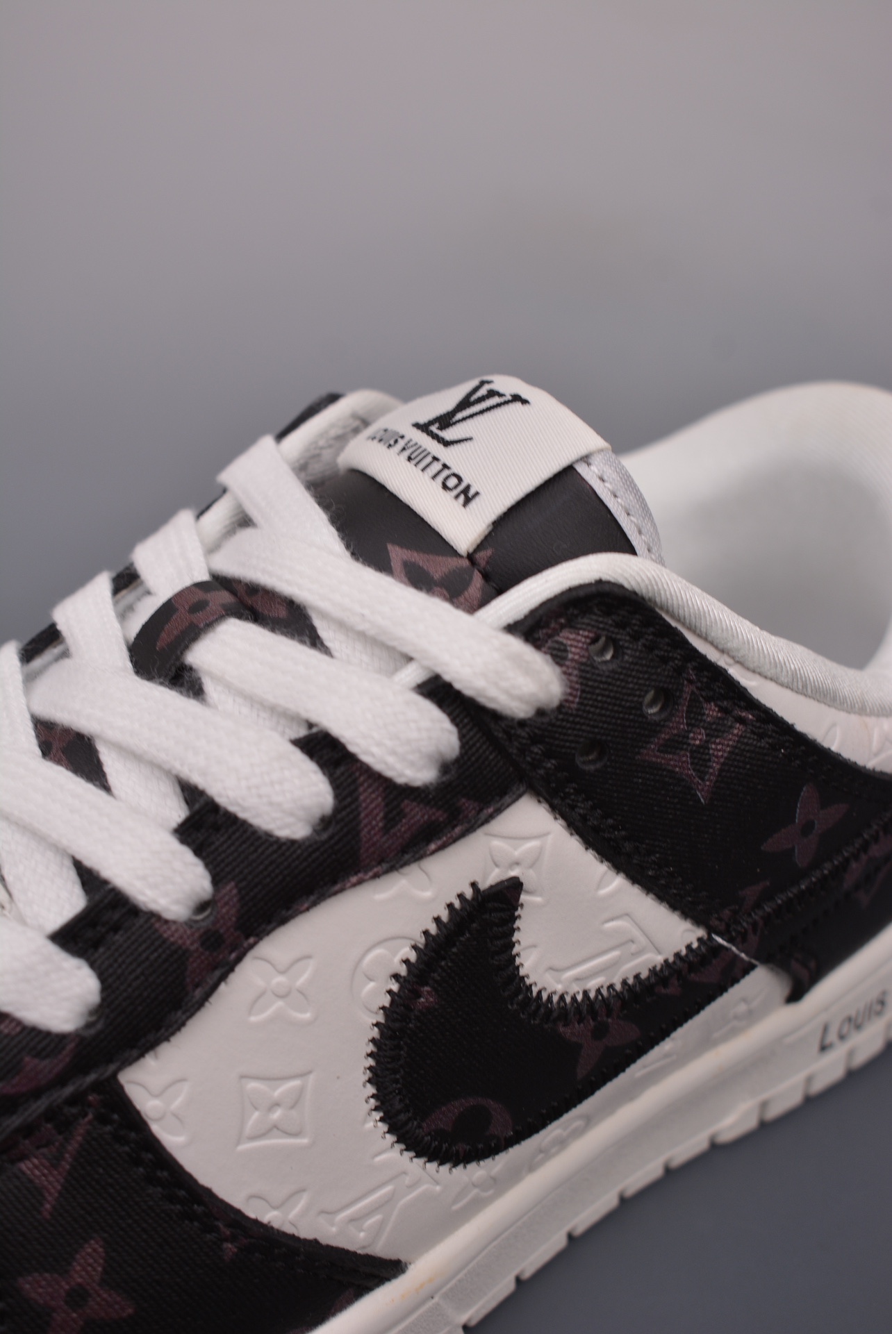 Louis Vuitton x Nike SB Dunk Low LV Monogram black, brown and white DQ1098-361