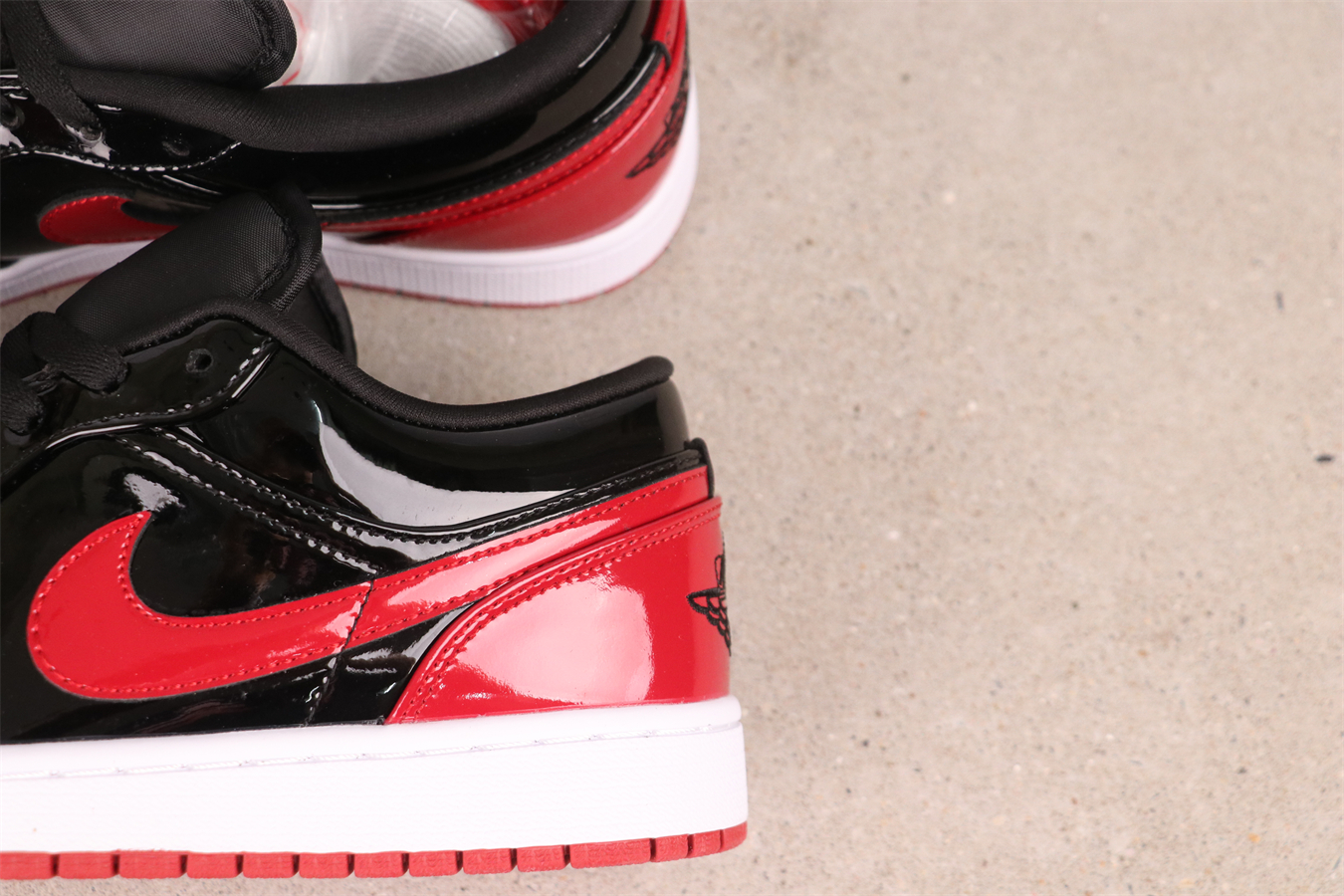 Air Jordan 1 Low 'Patent Bred' 553558-063