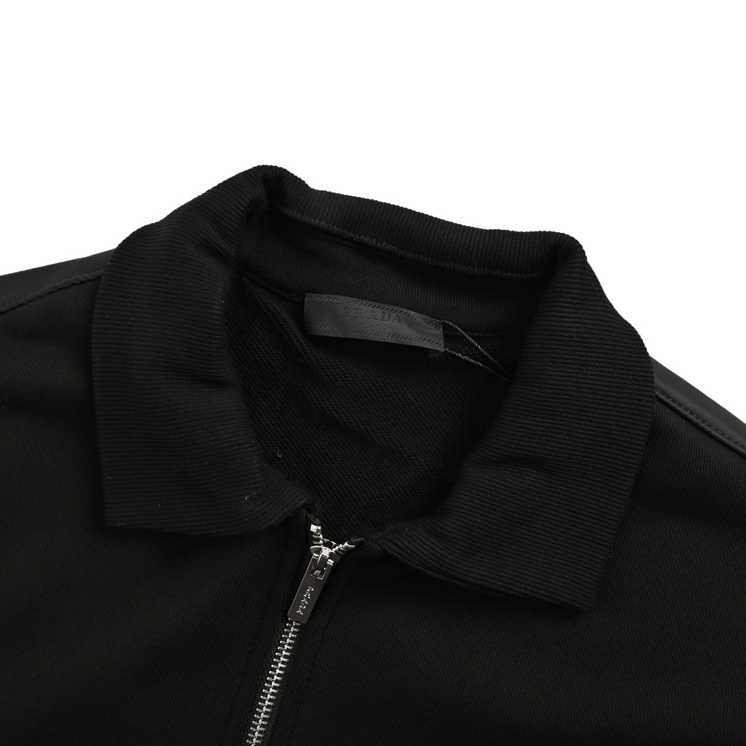 Prada 24Fw Pocket Badge Triangle Logo Half-Zip Lapel Sweatshirt