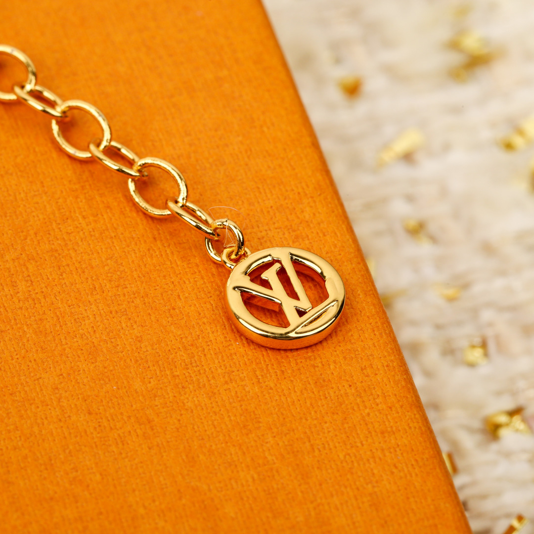 Louis Vuitton Floral Diamond Necklace