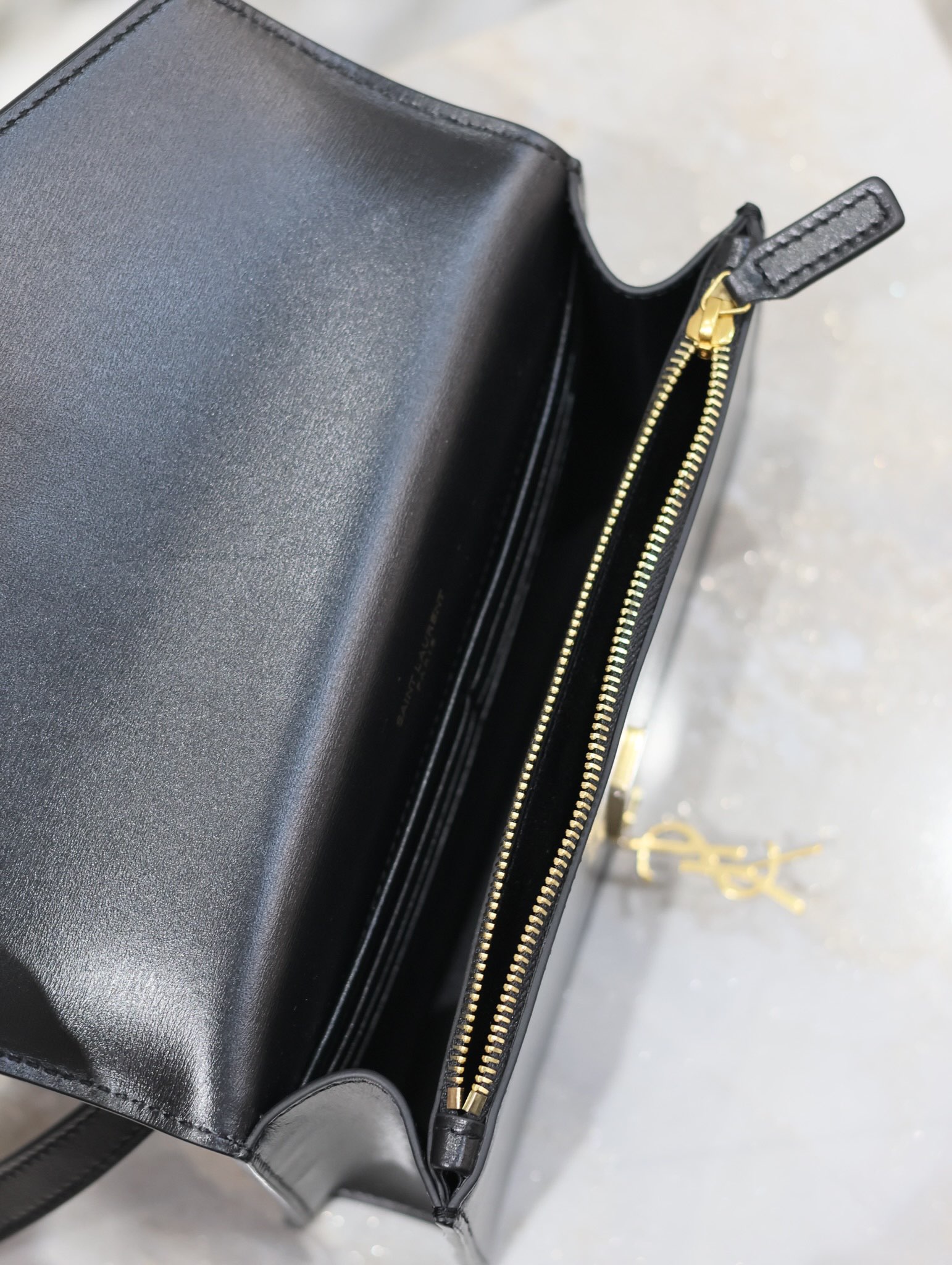 Yves Saint Laurent VOLTAIRE Crossbody Bag 785281