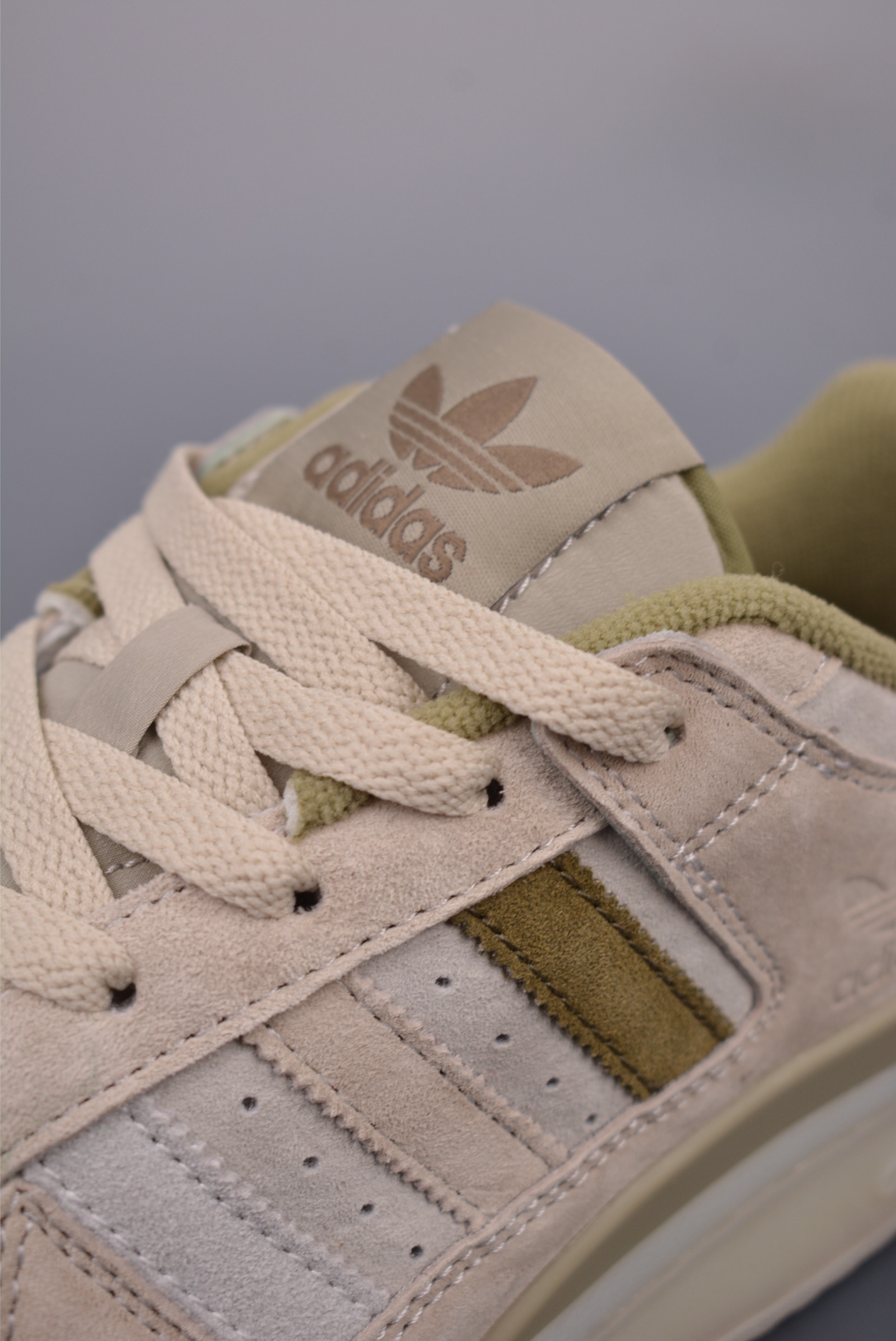 Adidas Originals Forum 84 Low CL Grey Green JQ9144