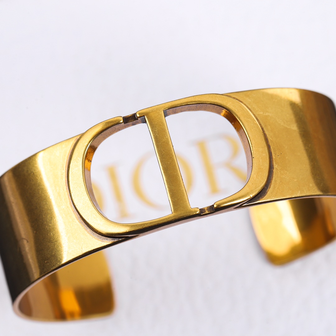 Dior Letter Open Bracelet