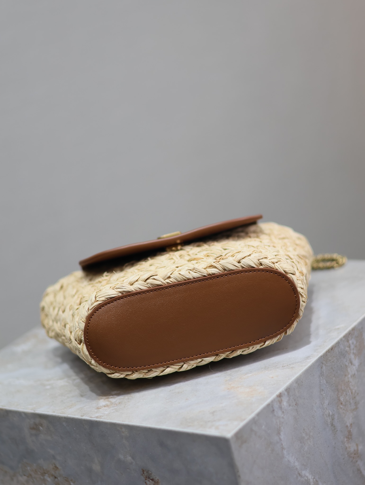 Yves Saint Laurent MINI MANON straw handbag 774269