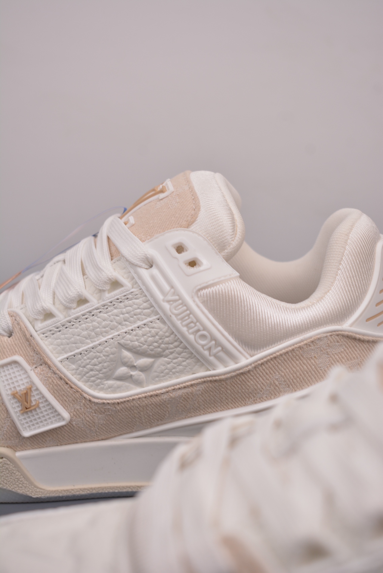 Louis Vuitton Trainer Sneaker Lowv Beige Embossed 1ABOJX