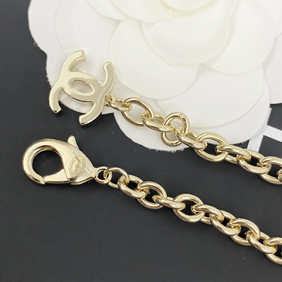 CHAN 24 Enamel Four-Leaf Clover Heart Multi-Element Long Necklace