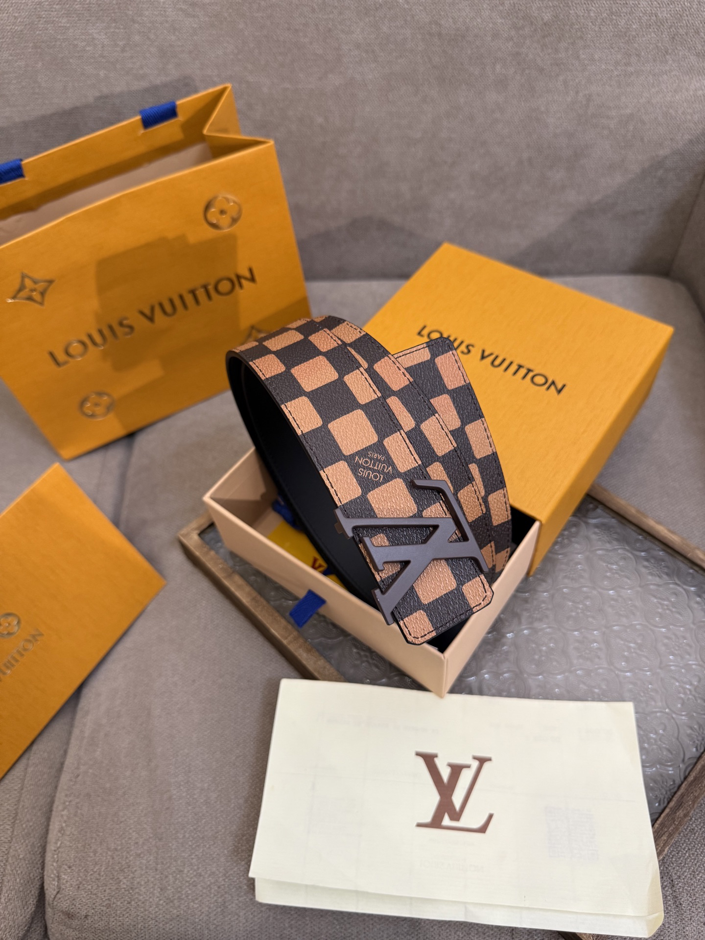 Louis Vuitton Monogram double-sided print belt 4CM wide