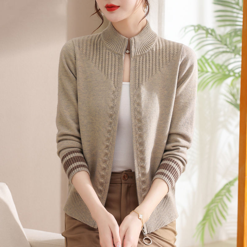 Women's Stand Collar Wool Cardigan Coat with Zipper