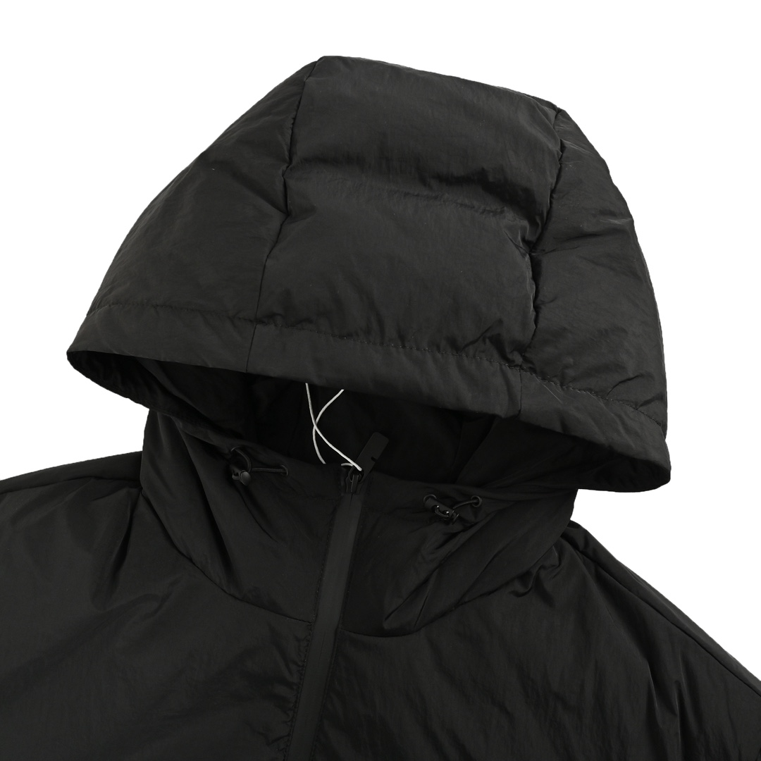 Burberry 24Fw Warhorse Embroidered Hooded Down Jacket
