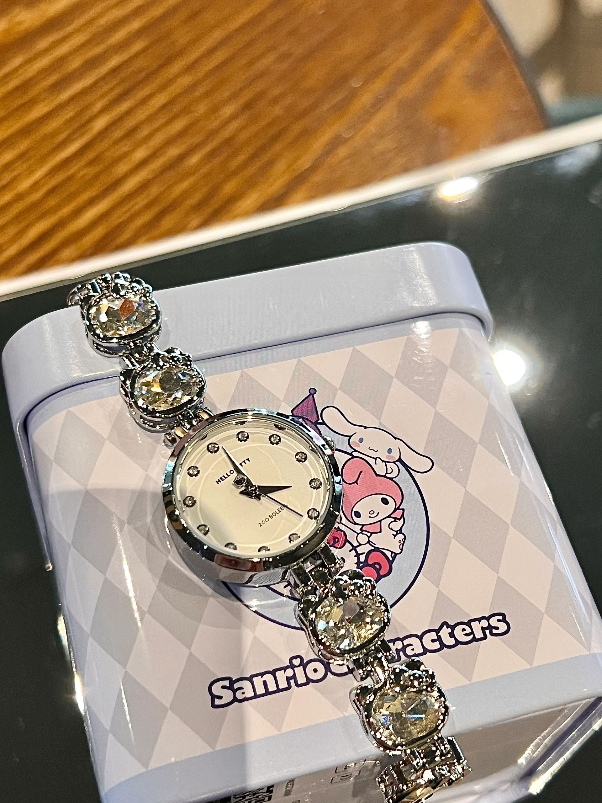 Hellokitty Clastyle Bracelet Watch Rhinestone Women Watch Gift for Her (25mm)