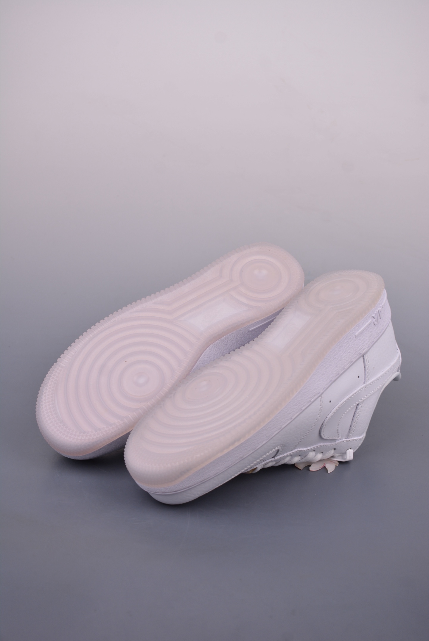 Nike Air Force 1'07 Low Sneakers Crystal White IB8875-111