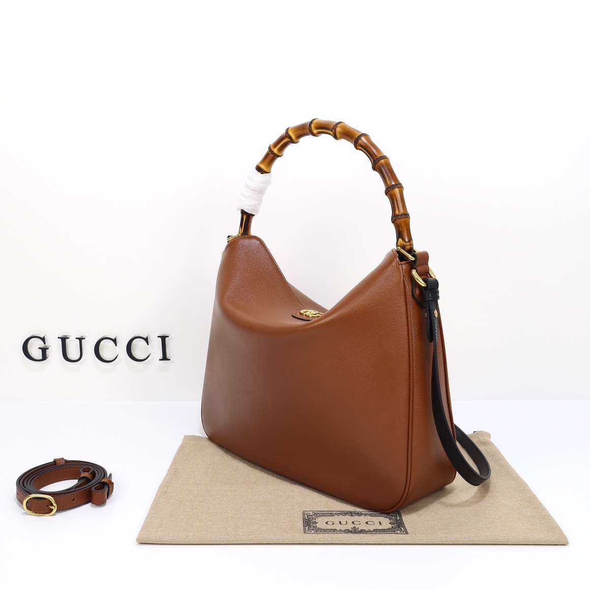 Gucci Diana large shoulder bag 746245 UAAAY 2548