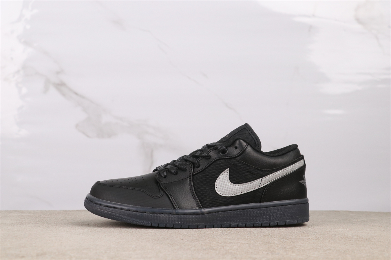 Air Jordan 1 Low Dark Gum Soles HV5968-001