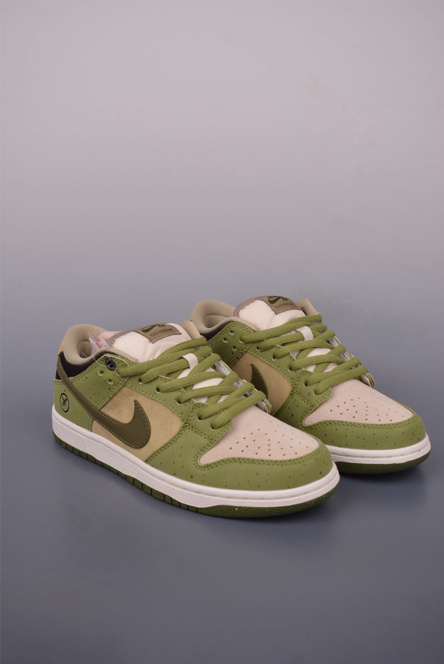 Yuto Horigome x Nike Dunk SB Low “Asparagus”HF8022-300