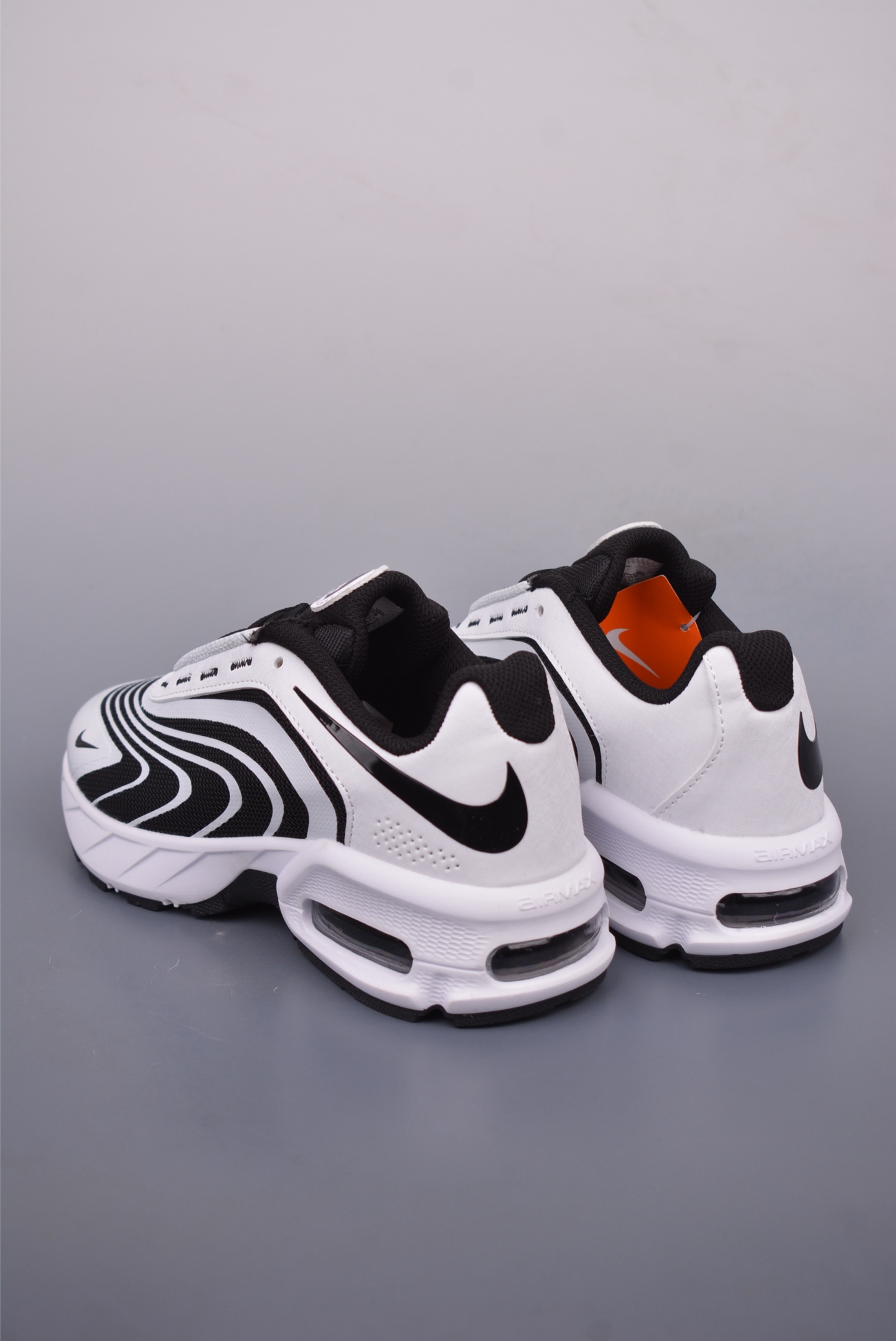 Nike Air Max Fire 