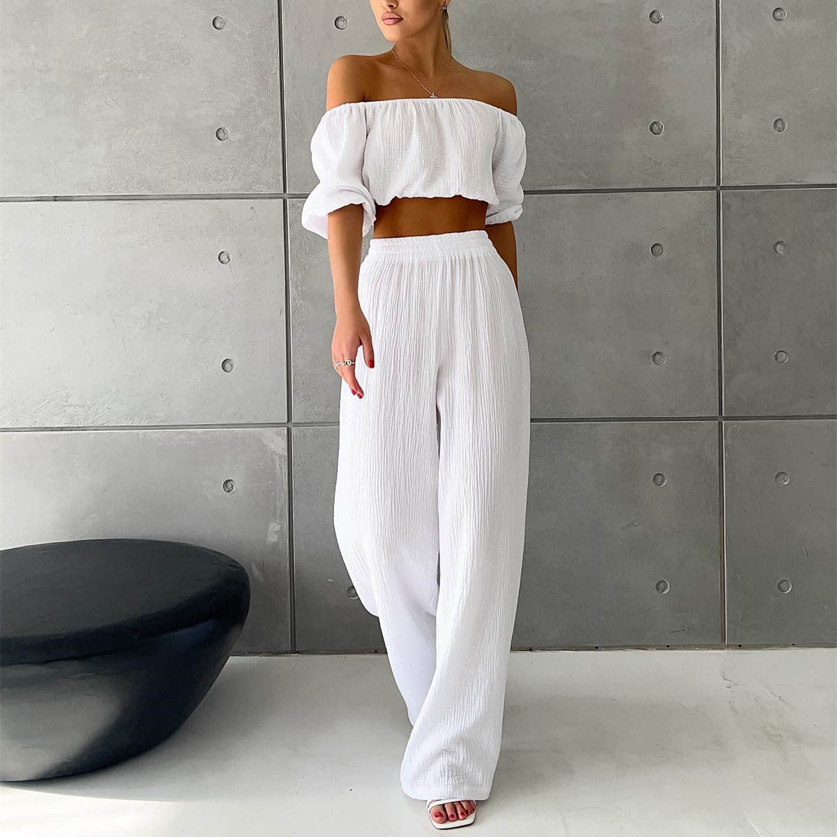 Casual Summer Suit for Women: Off-Shoulder Solid Color Top with Wide-Leg Pants in Pure Cotton