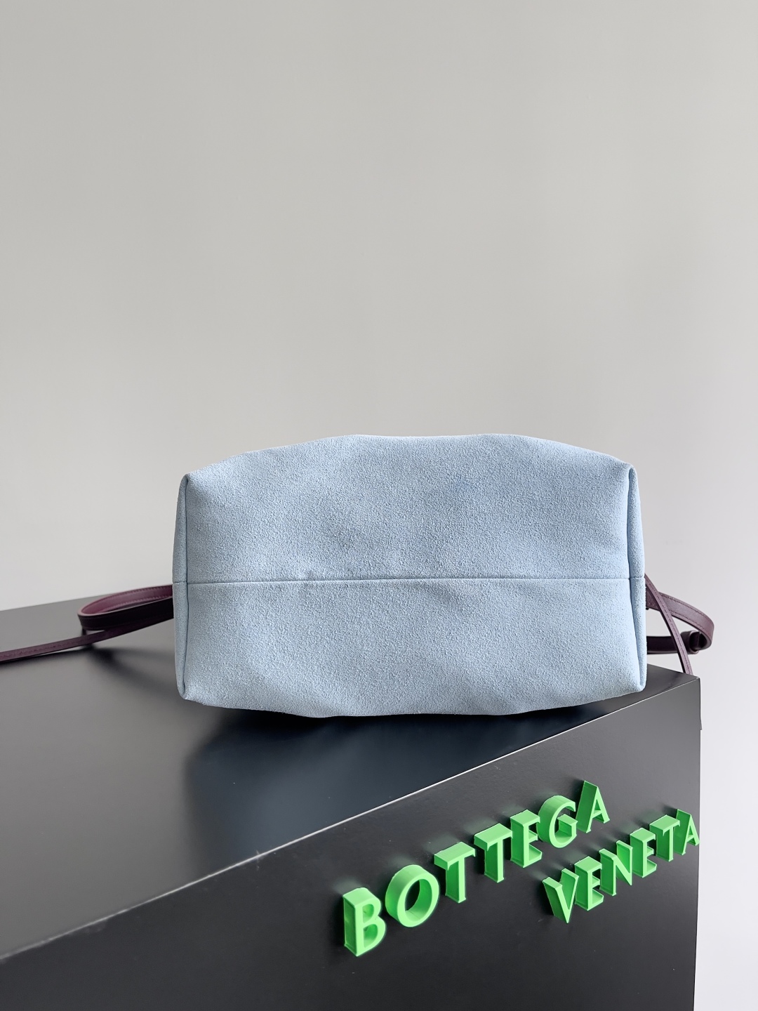 BOTTEGA VENETA 2025 PINACOTECA Small Bag 819004