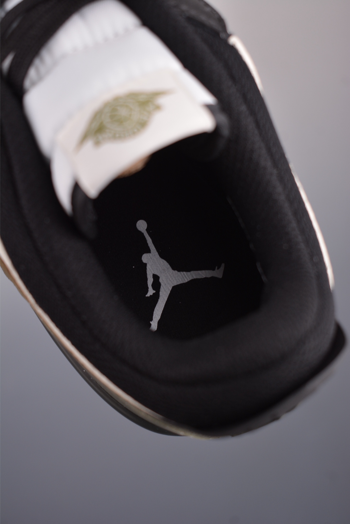 Air Jordan Legacy 312 Pouting Panda Army Green and White CD7069-120