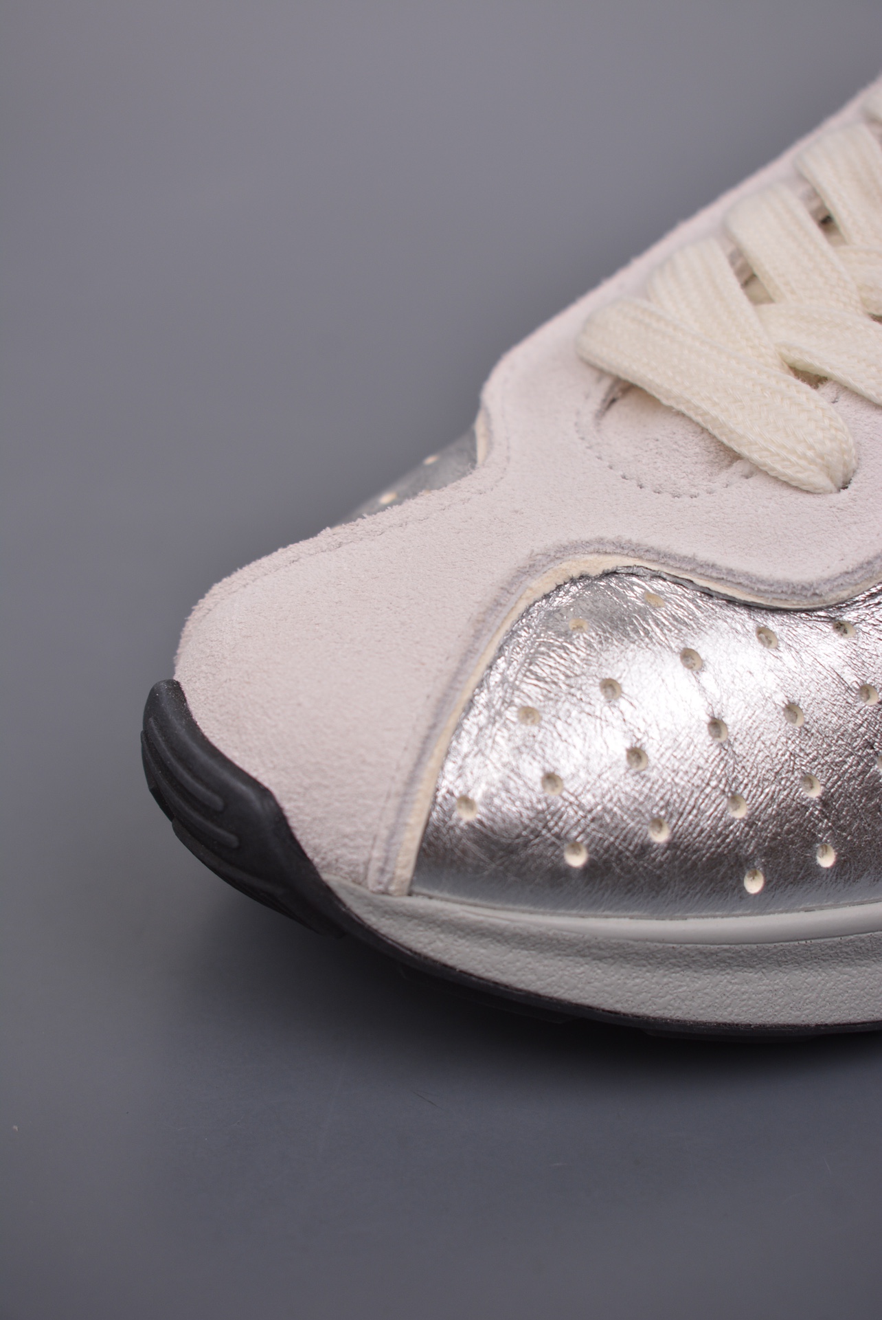 Chanel A25 CC Calfskin Trainers Sneaker Silver White