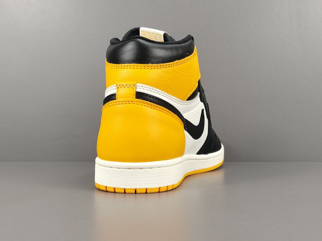 Nike Air Jordan 1 Retro High OGYellow Toe 555088-711