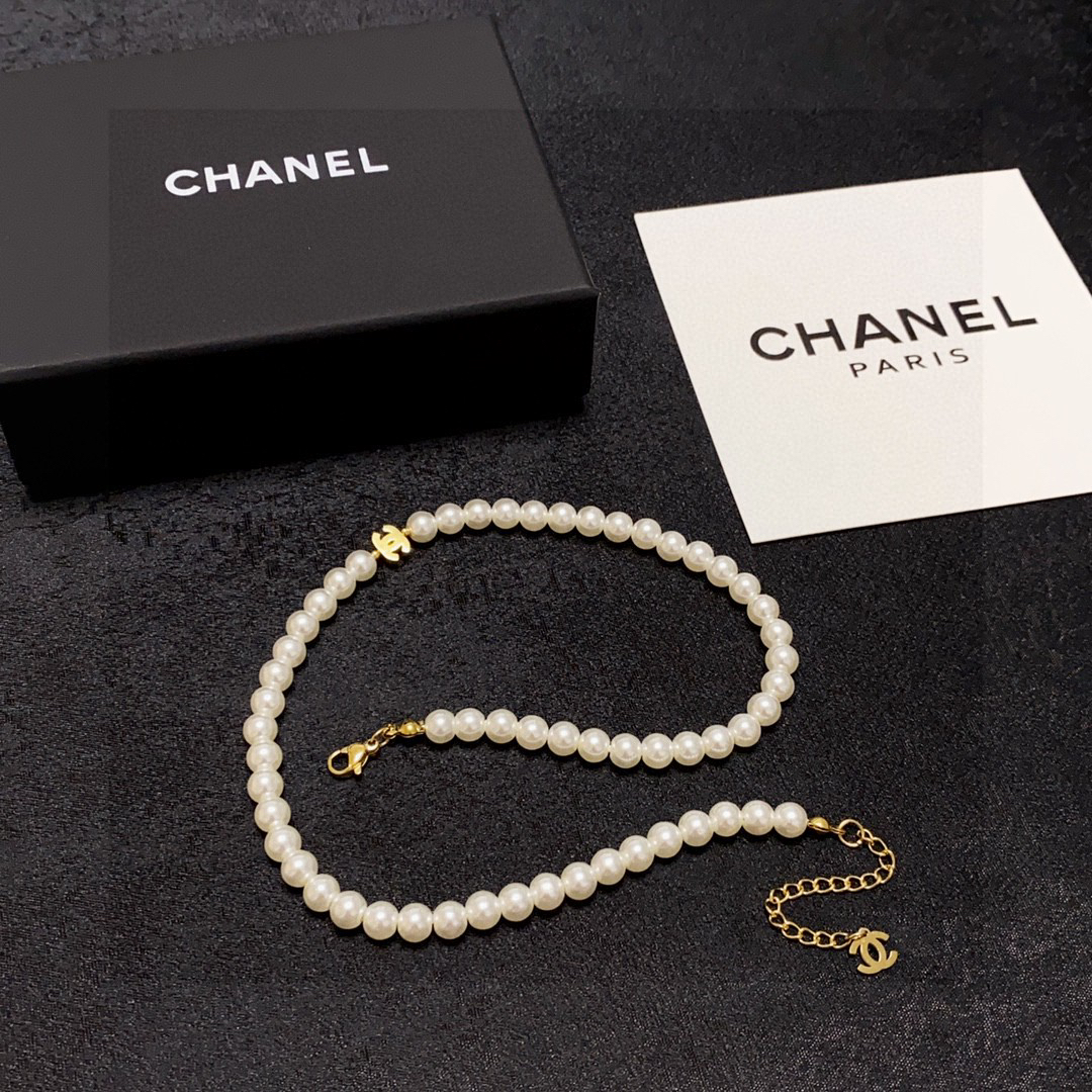 Chanel New Korean Pearl Necklace