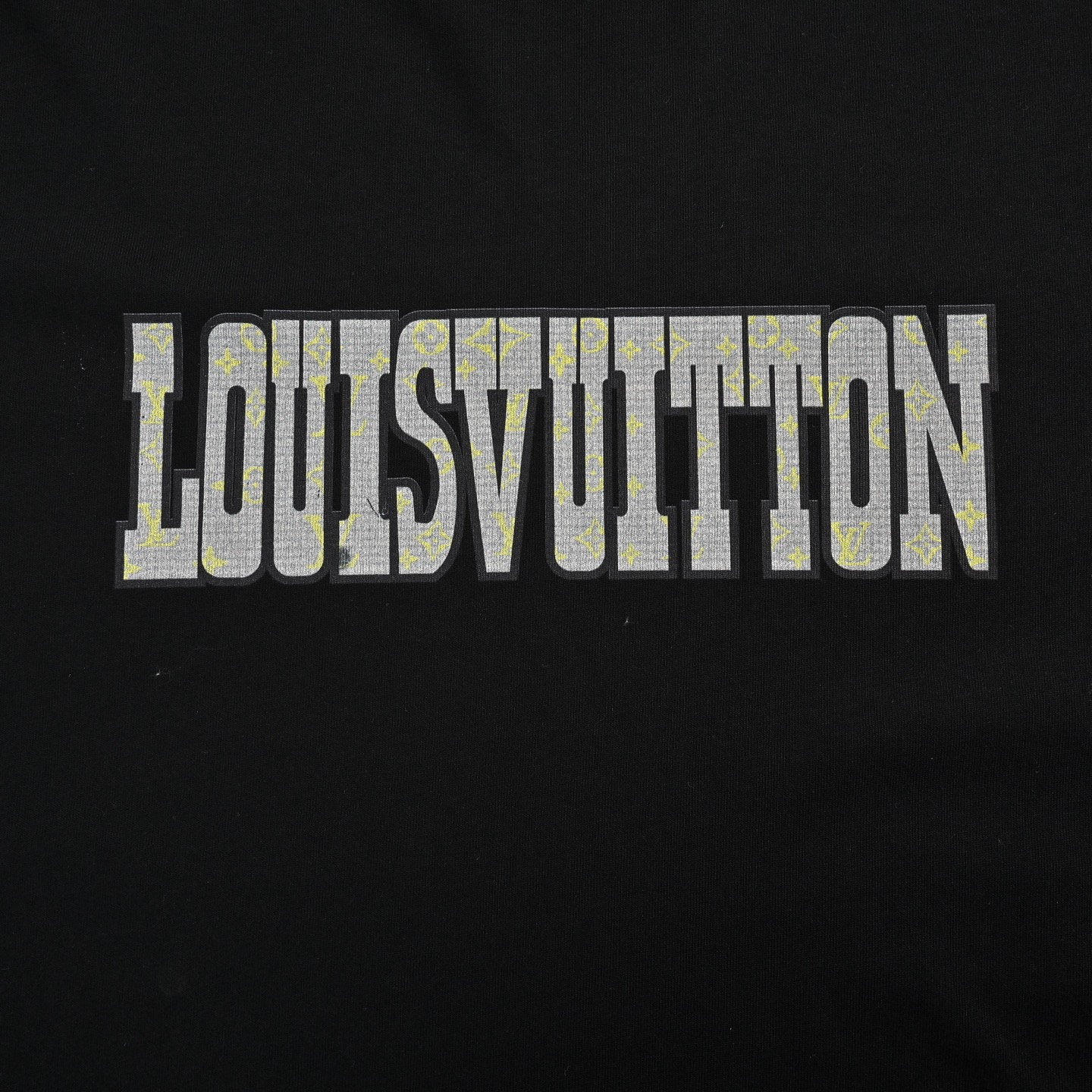 Louis Vuitton monogram print short sleeves