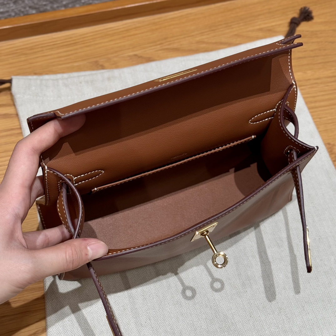 Hermès Kelly Pochette 37Gold Handbag (Handmade to Order)