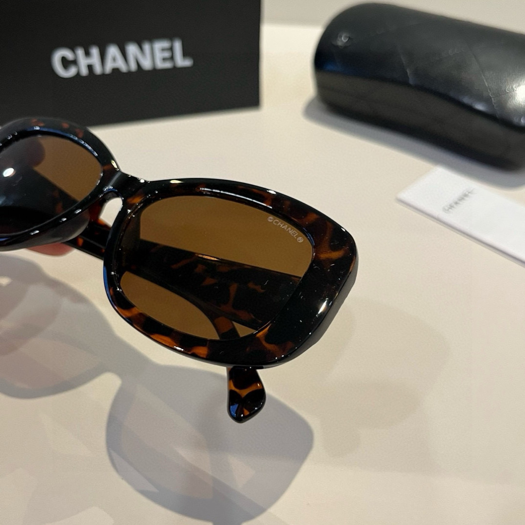 Chanel round frame sunglasses