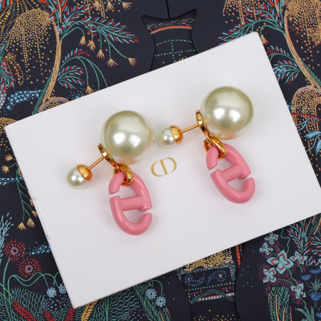 Dior Pearl Letter Earrings