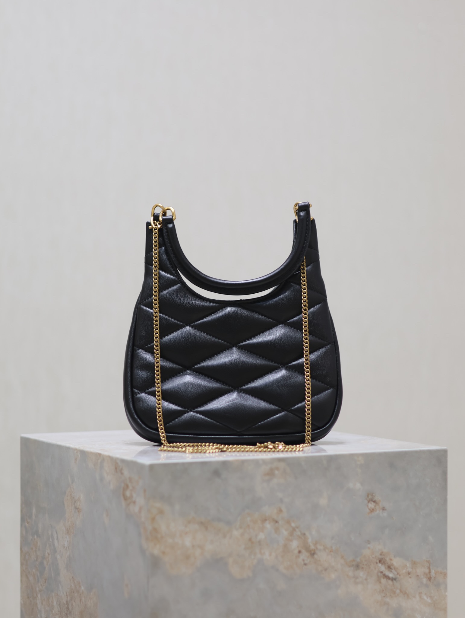 Yves Saint Laurent Sade hobo chain bag 793608