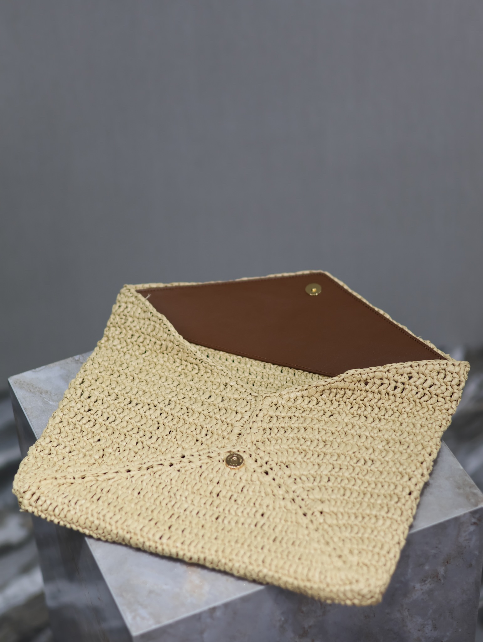 Yves Saint Laurent LE Envelope Clutch 769307