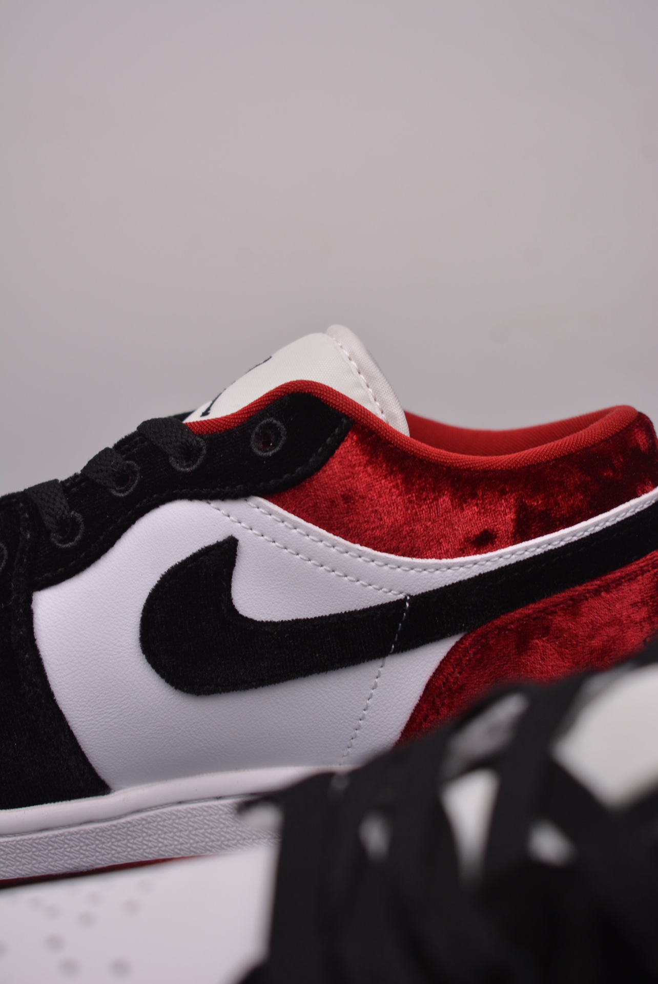 Air Jordan 1 Low Black Red Velvet FZ3242-001