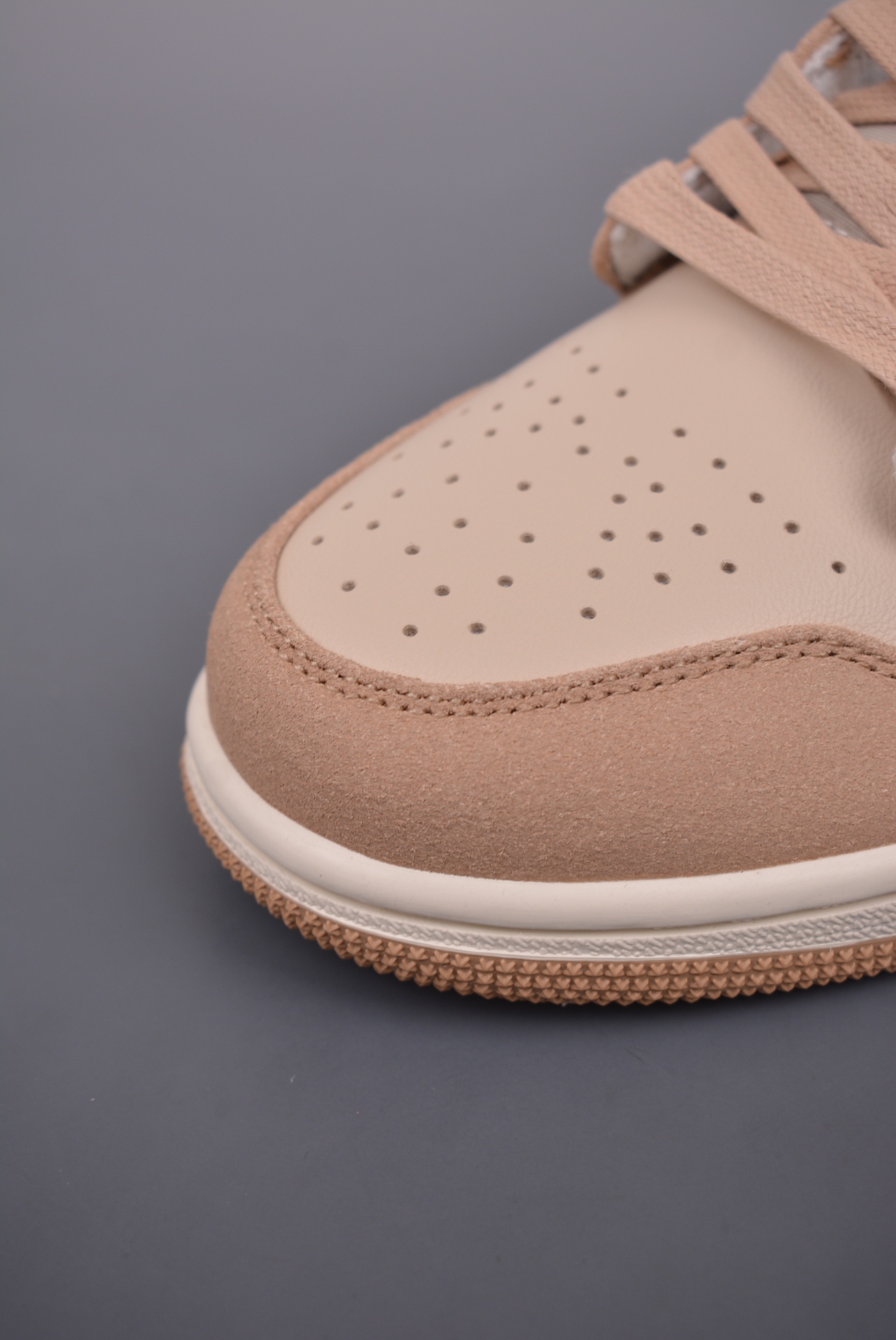 Air Jordan 1 Mid Light Brown Toe  FJ3448-200