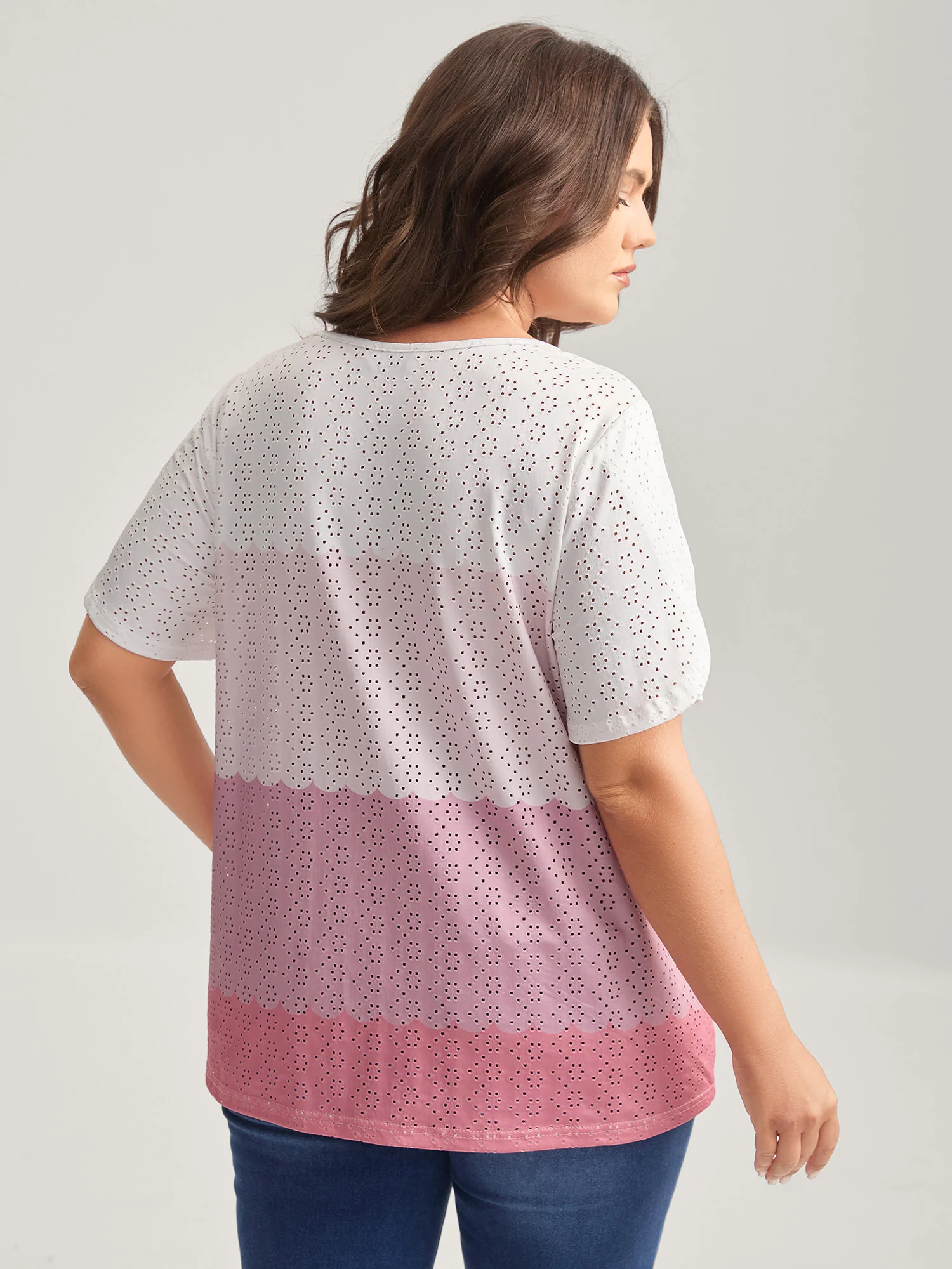 Eyelet Trim Color Block Stretchy T-Shirt