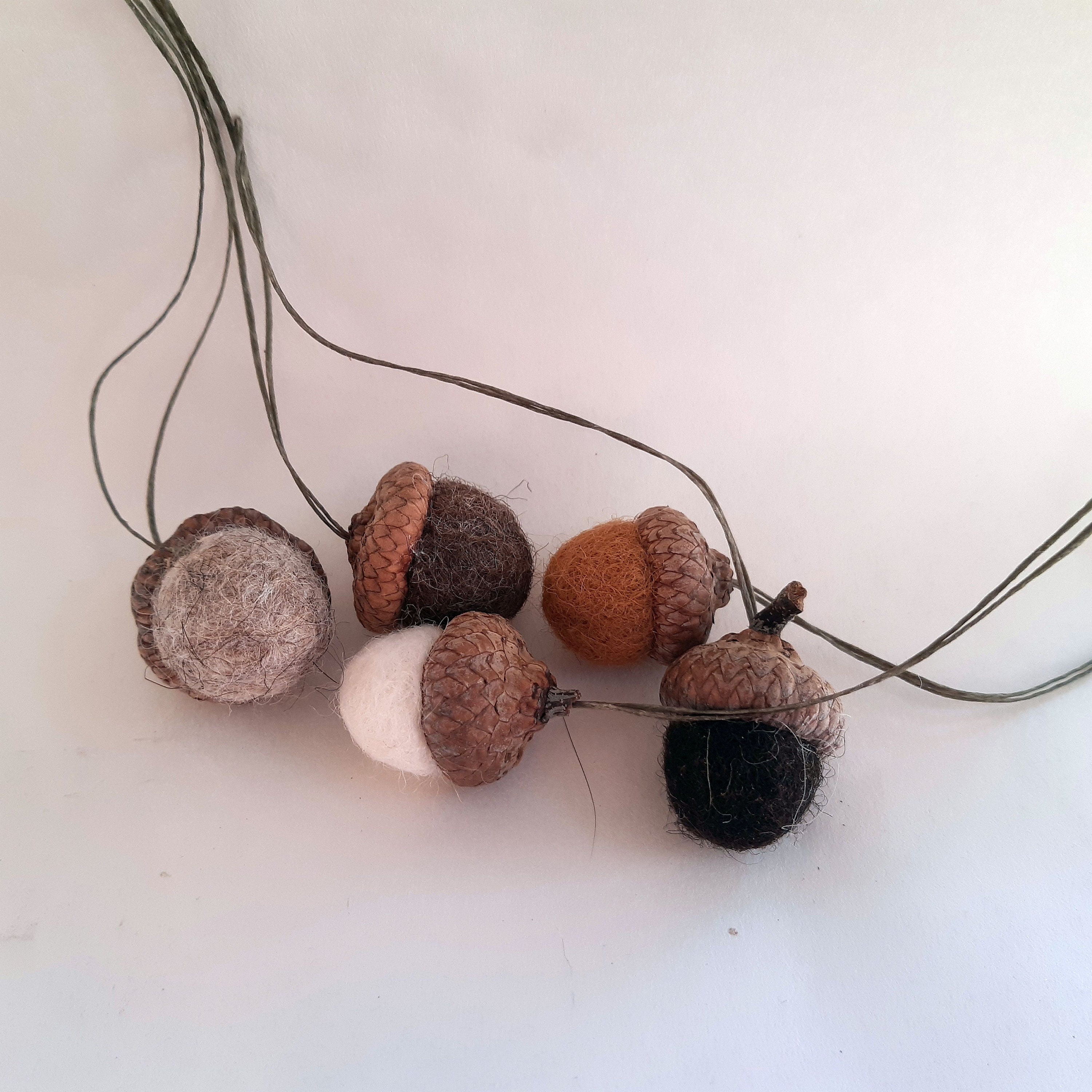 🌰Set of 5 Handmade Wool Felt Acorn Ornaments