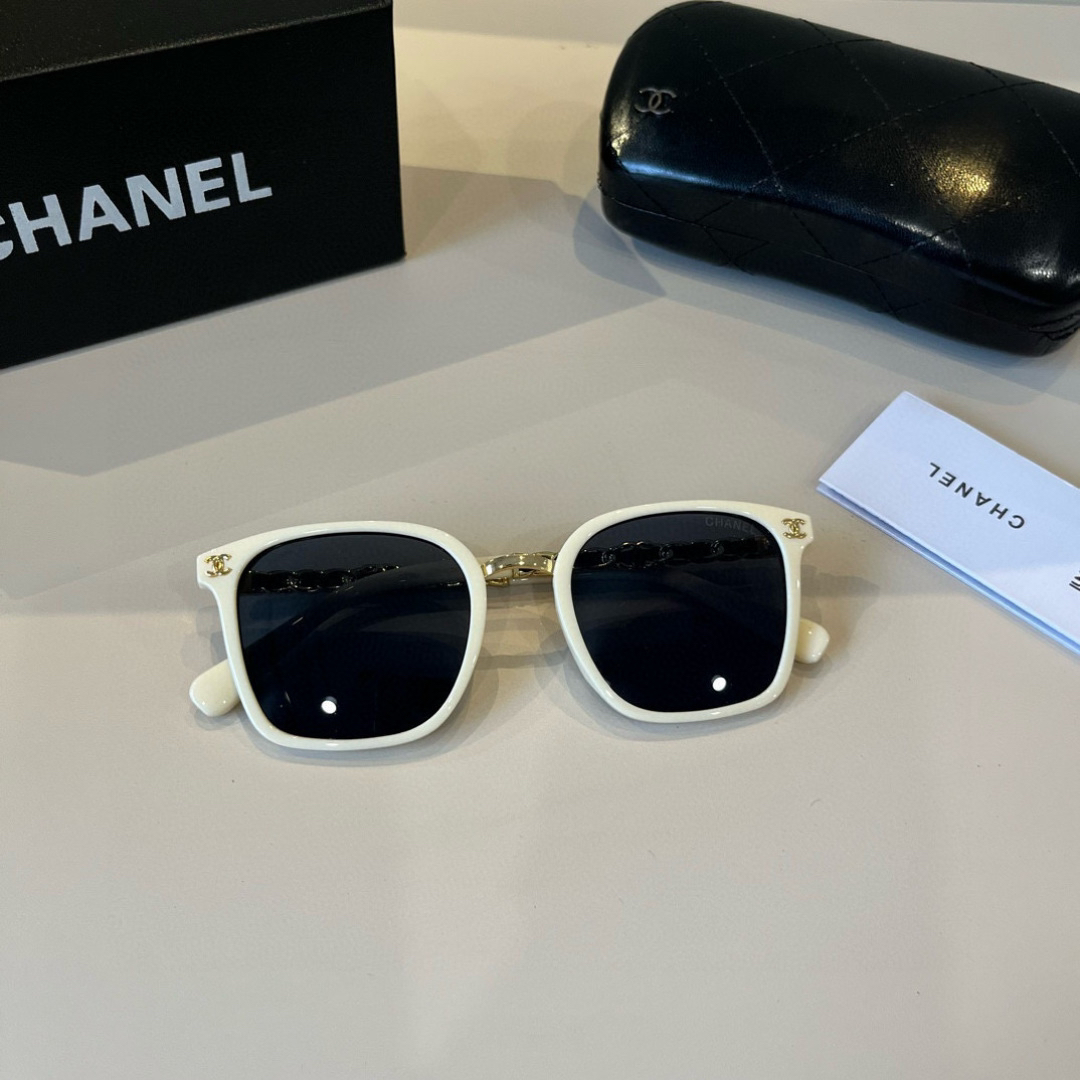 Chanel round frame sunglasses