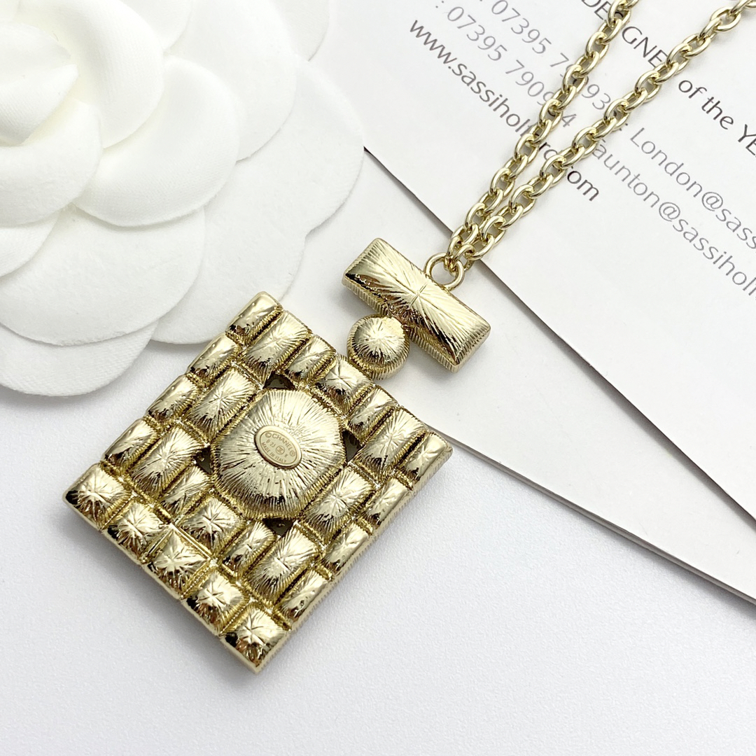CHAN 23 rhinestone perfume bottle necklace