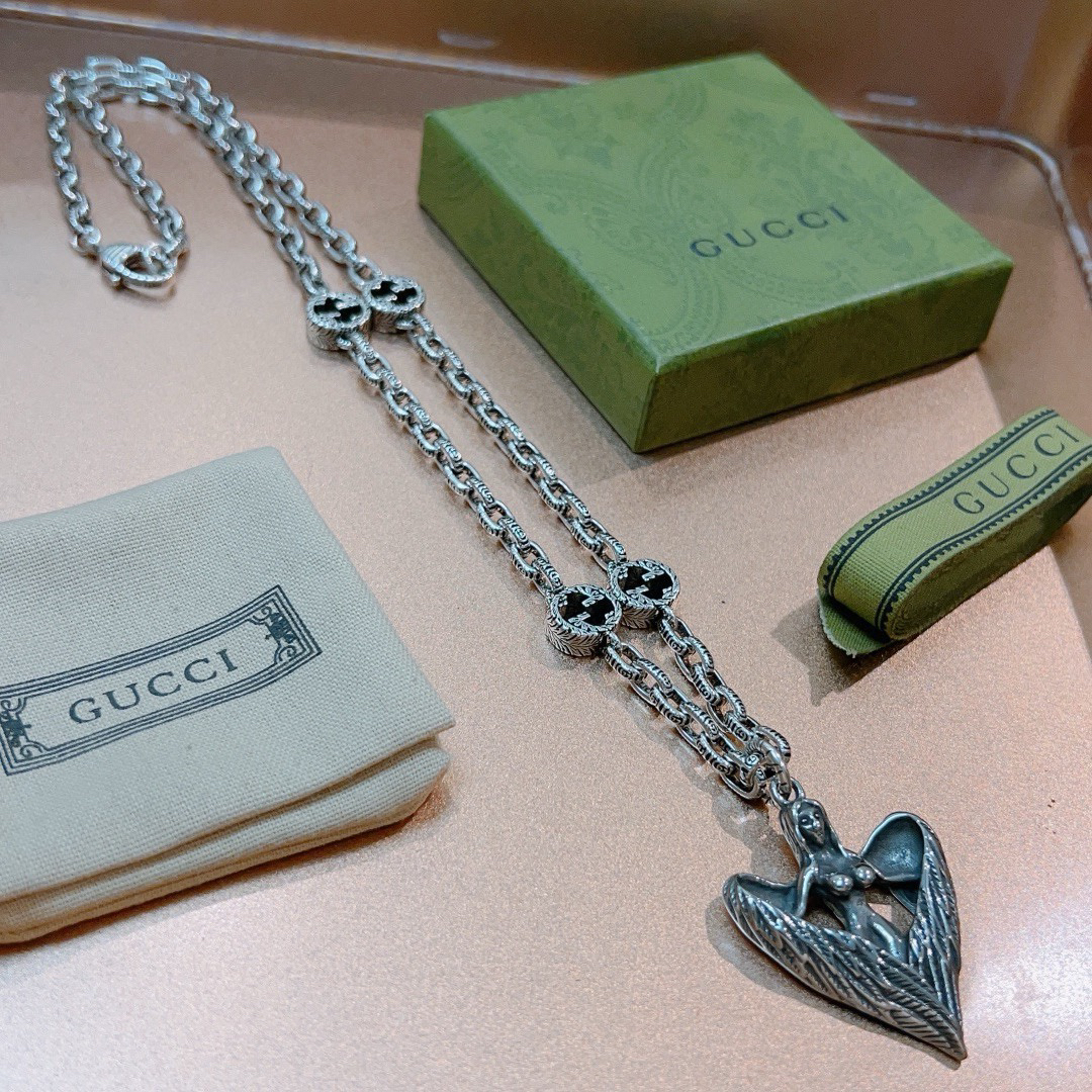 Gucci Anger Forest series new double G angel retro necklace