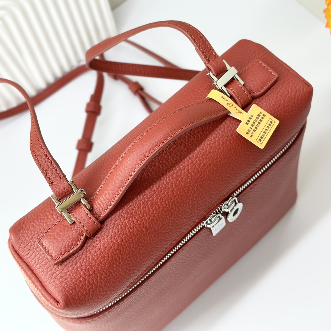 Loro Piana Extra poet L23.5 Square Backpack FAI6491